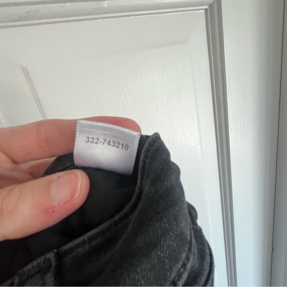 PAIGE Women's Vertugo Ankle Black Fog Skinny Jeans. SZ 24. Minimalist Core - Picture 8 of 12